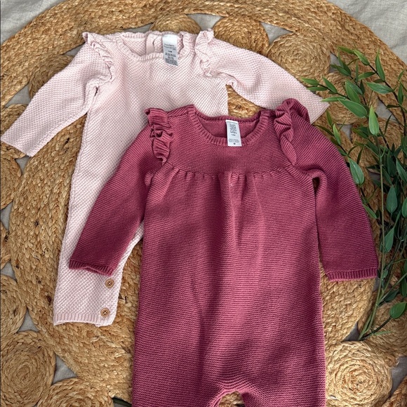 Modern moment and just one for you knitted jumpsuit. 6-12 mo - Picture 1 of 6